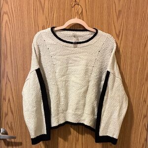 Lou & Grey Black and Cream Crew Neck Sweater